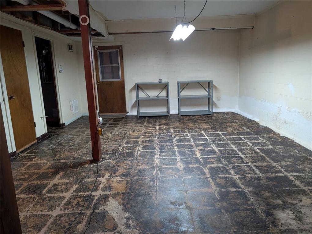 109 7th Street Carrollton, GA 30117 - Photo 18 of 19 a view of an empty room