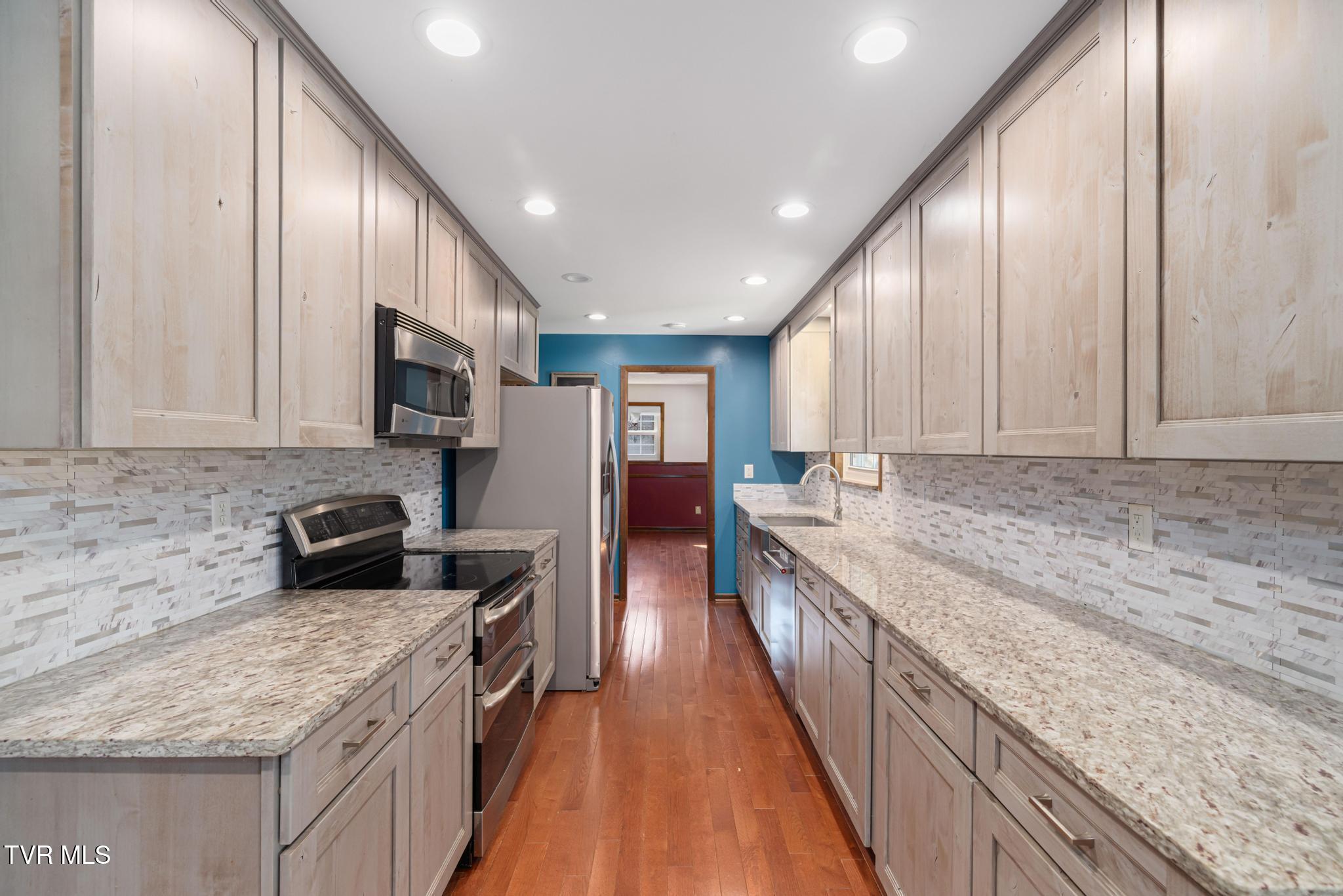 1207 Rambling Court Greeneville, TN 37743 - Photo 22 of 89 IMG_2627
