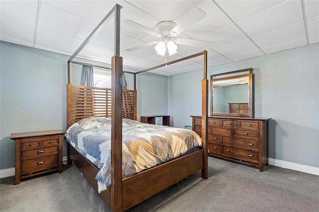 1144 Taggart Street McKees Rocks, PA 15136 - Photo 13 of 20