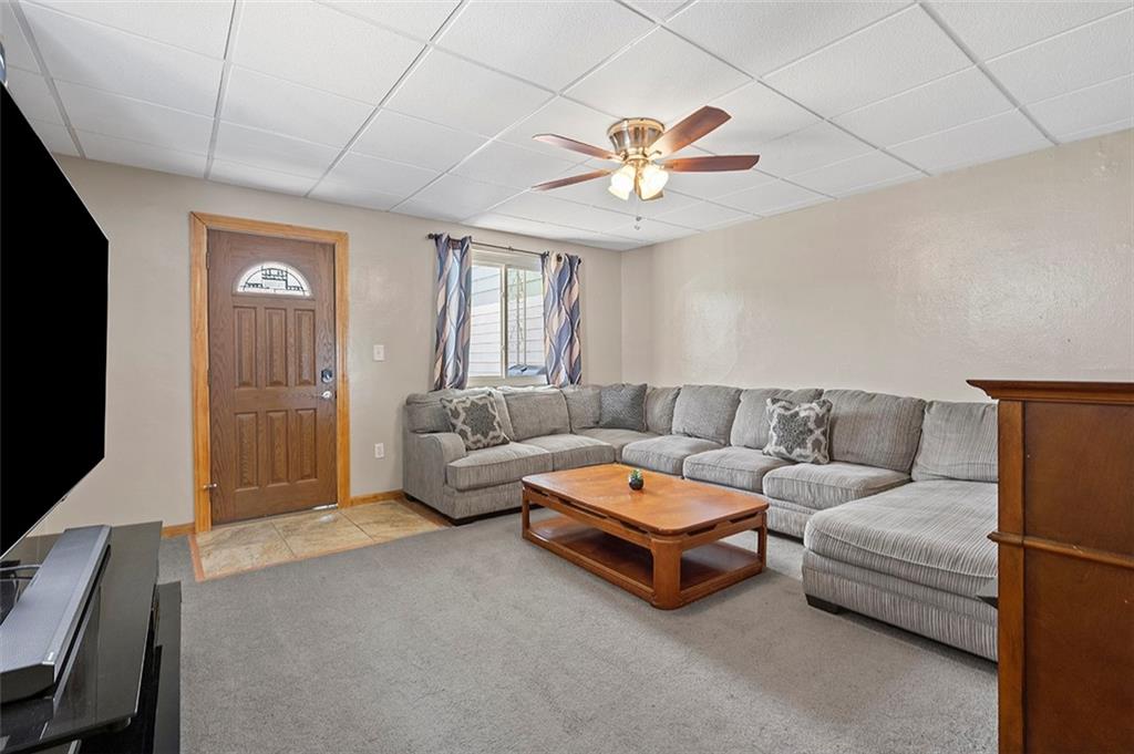 1144 Taggart Street McKees Rocks, PA 15136 - Photo 6 of 20