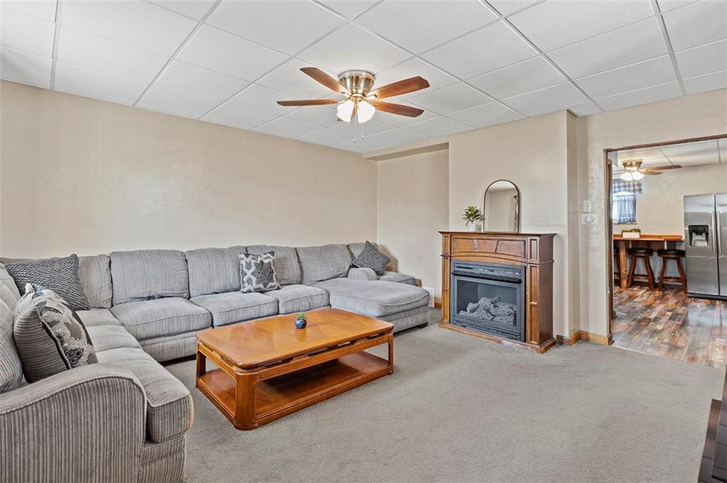 1144 Taggart Street McKees Rocks, PA 15136 - Photo 8 of 20