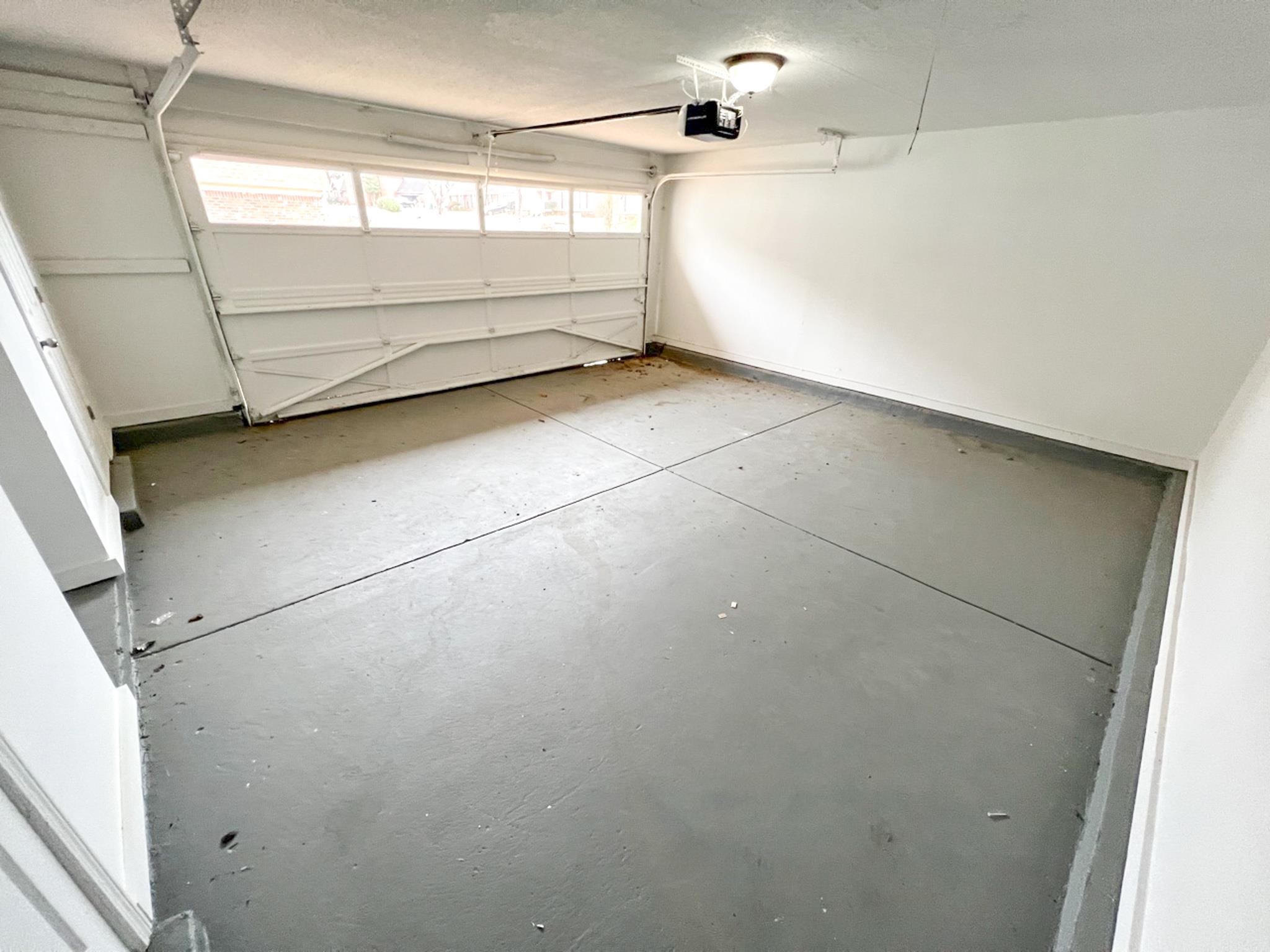 7108 Farmhouse Drive Memphis, TN 38125 - Photo 13 of 21 a view of a garage