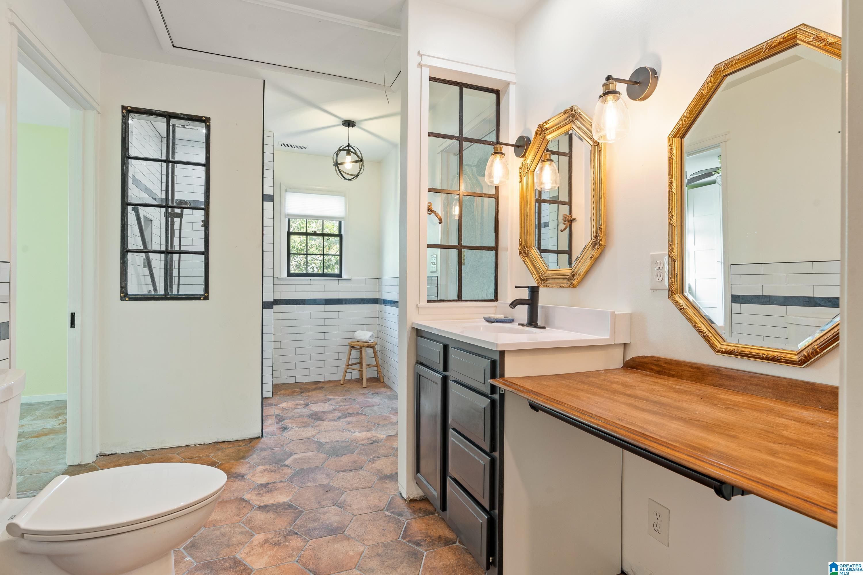 2221 Chapel Hill Road Birmingham, AL 35216 - Photo 22 of 35