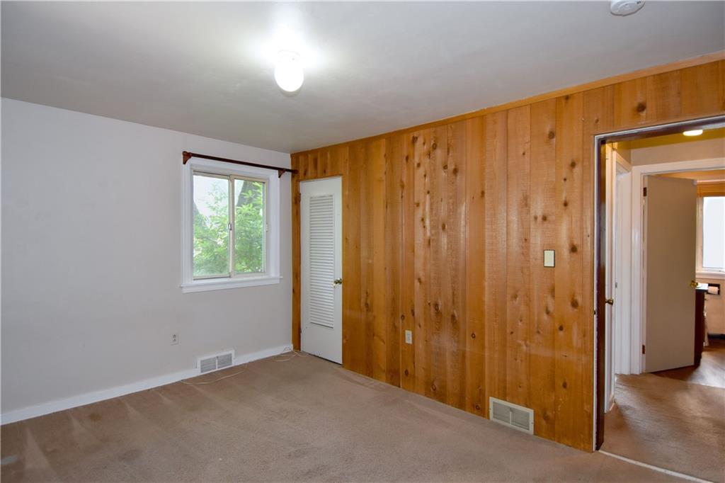 2278 Meadow Road Pittsburgh, PA 15237 - Photo 12 of 25 Gallery Image 12