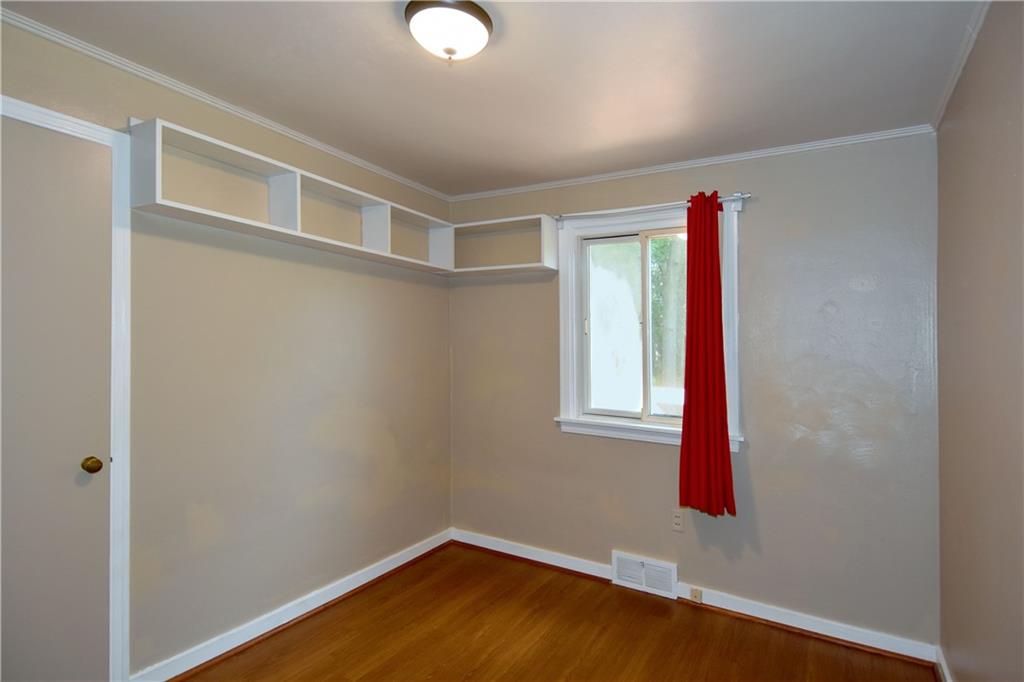 2278 Meadow Road Pittsburgh, PA 15237 - Photo 15 of 25 Gallery Image 15