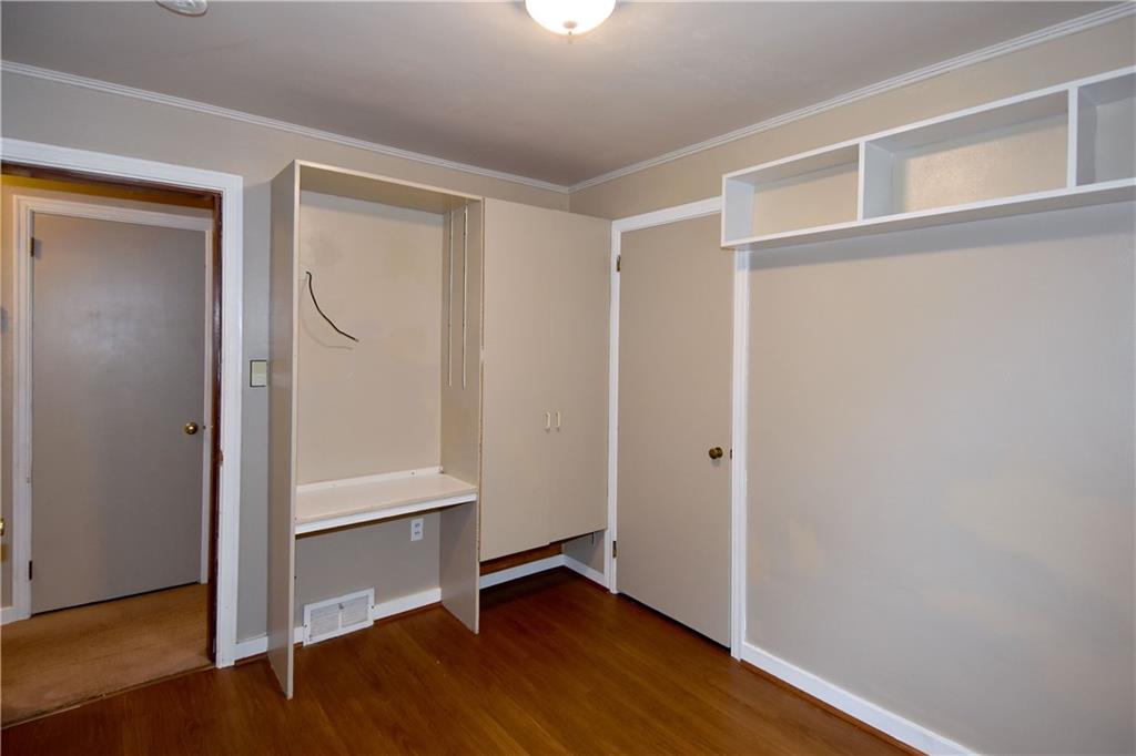 2278 Meadow Road Pittsburgh, PA 15237 - Photo 16 of 25 Gallery Image 16
