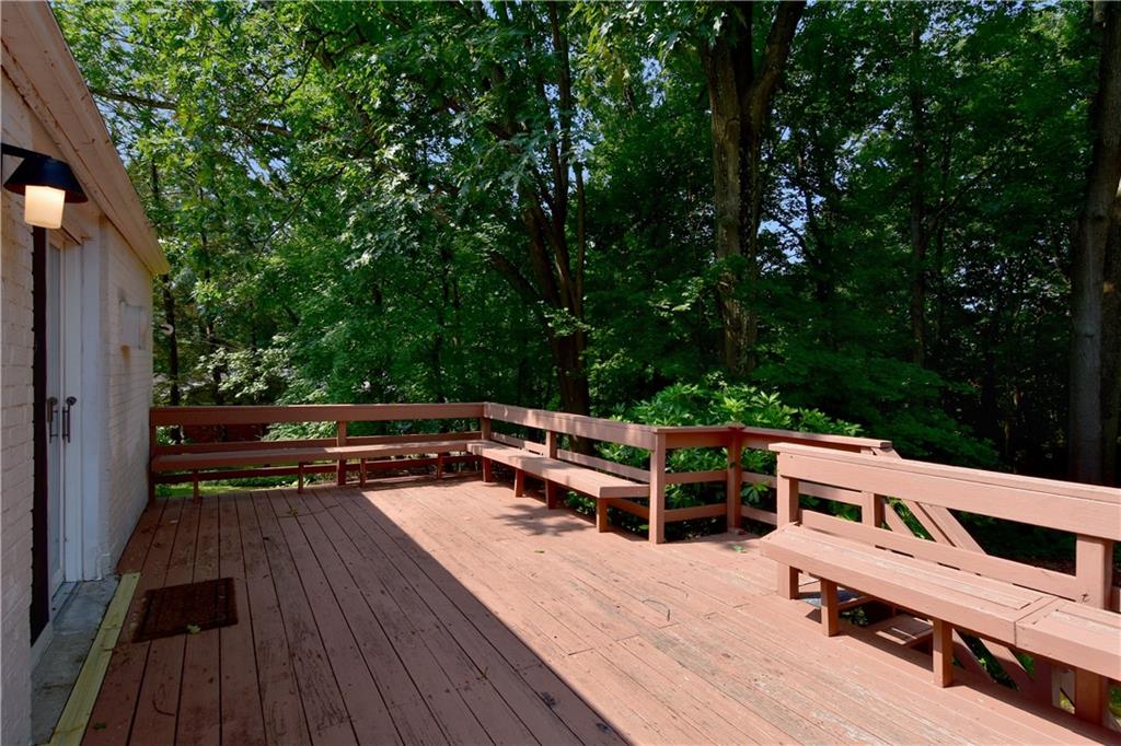 2278 Meadow Road Pittsburgh, PA 15237 - Photo 20 of 25 Gallery Image 20