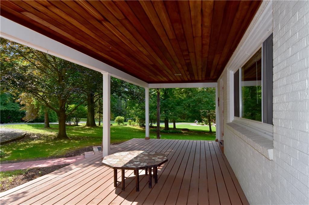 2278 Meadow Road Pittsburgh, PA 15237 - Photo 4 of 25 Gallery Image 4
