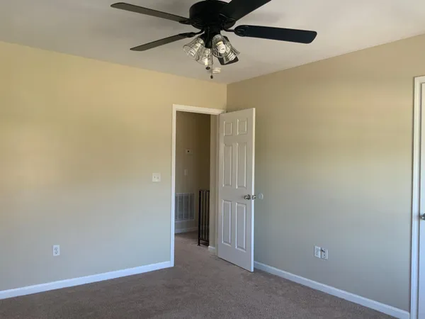 $875 | 1207 Holly Avenue, Unit A, South Pittsburg, TN 37380