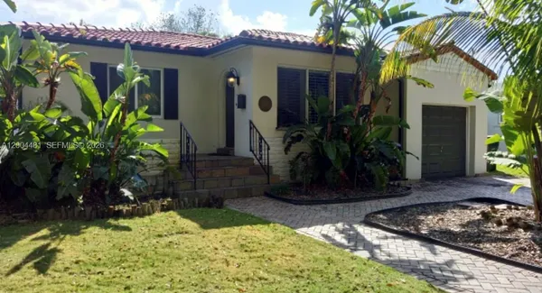 $888,000 | 5718 Southwest 48th Street, Miami, FL 33155