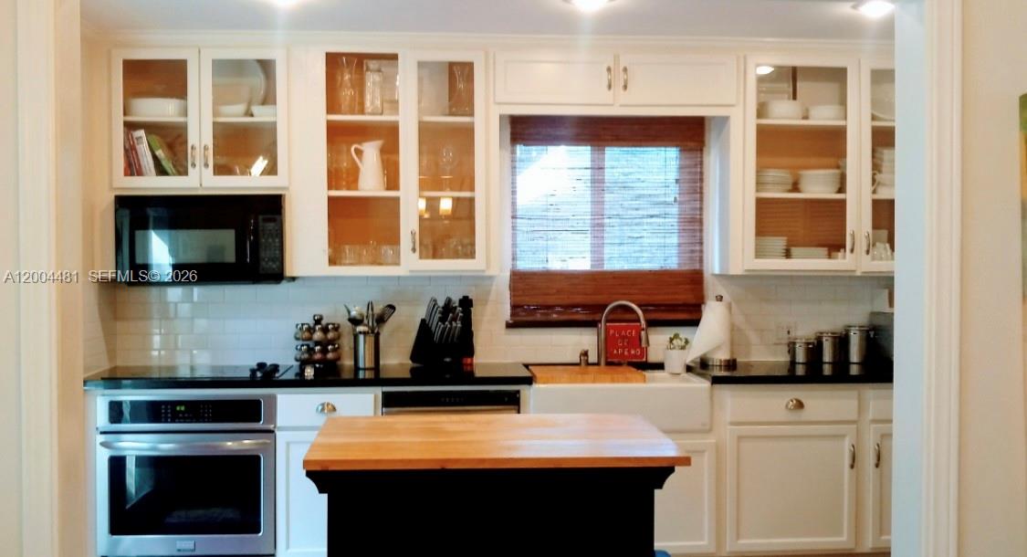 5718 Southwest 48th Street Miami, FL 33155 - Photo 2 of 9