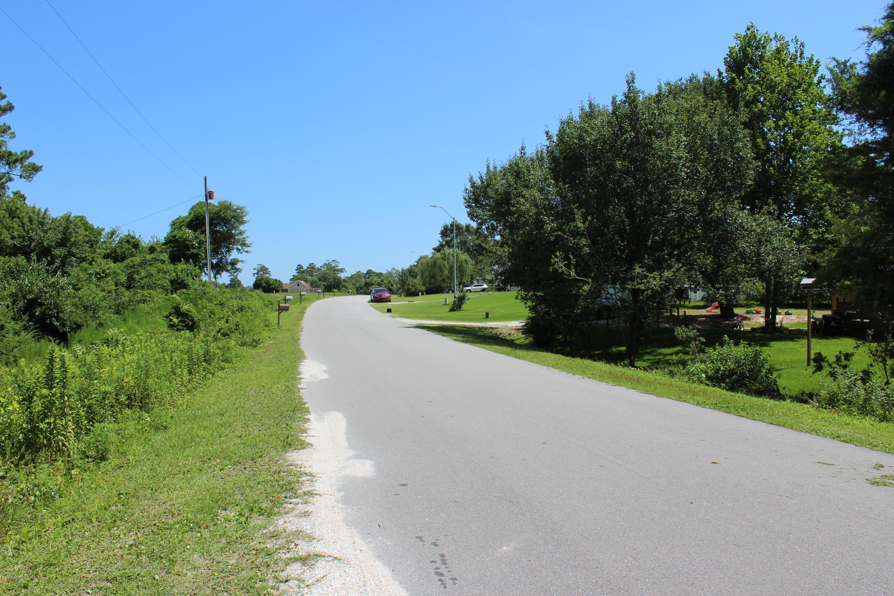 1124 Glancy Road Swansboro, NC 28584 - Photo 3 of 6 View of road