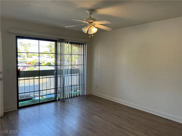 $1,095 | 5166 South Jones Boulevard, Unit 203, Las Vegas, NV 89118