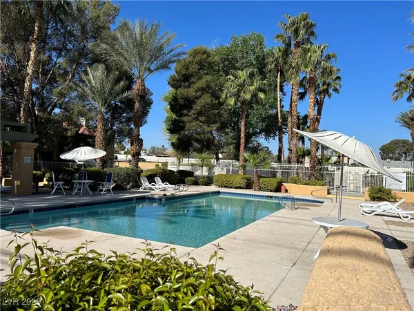 $995 | 5166 South Jones Boulevard, Unit 203, Las Vegas, NV 89118