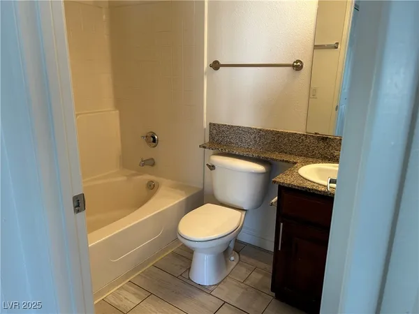 $995 | 5166 South Jones Boulevard, Unit 203, Las Vegas, NV 89118