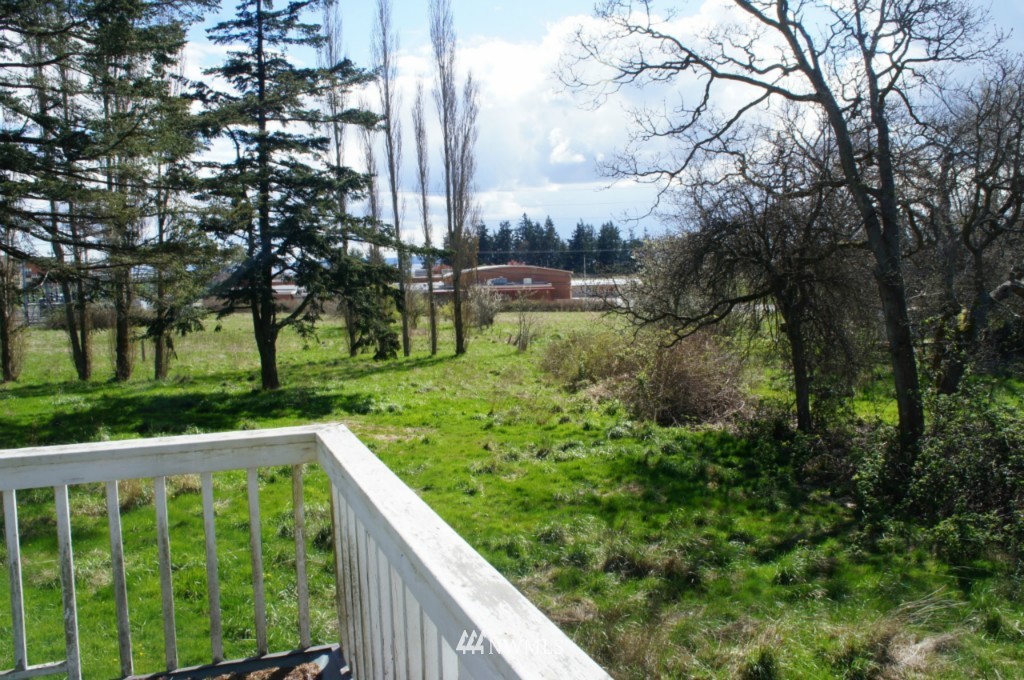 334 Valley Road Oak Harbor, WA 98277 - Photo 8 of 13 Gallery Image 8