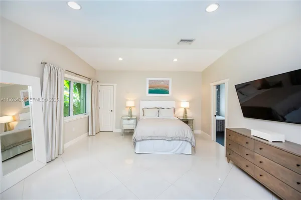 $8,650 | 1003 Northeast 118th Street, Biscayne Park, FL 33161