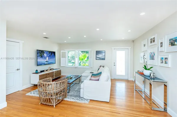 $8,650 | 1003 Northeast 118th Street, Unit 1003, Biscayne Park, FL 33161