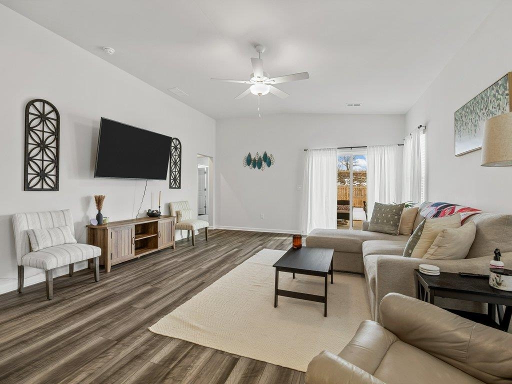 12062 Lansbury Drive Inman, SC 29349 - Photo 12 of 46