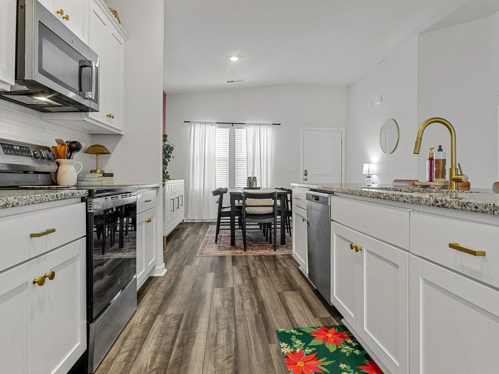 12062 Lansbury Drive Inman, SC 29349 - Photo 13 of 46