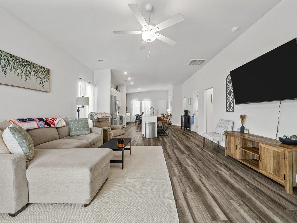 12062 Lansbury Drive Inman, SC 29349 - Photo 9 of 46