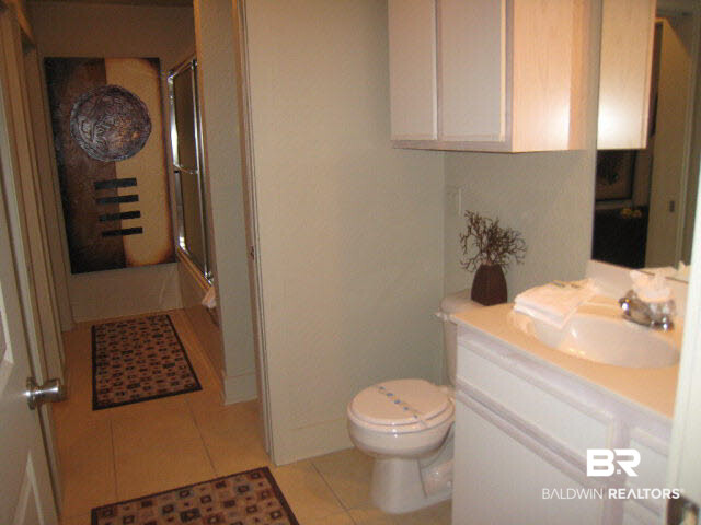 20050 Oak Road East, Unit 210 Gulf Shores, AL 36542 - Photo 14 of 26 Guest Bath