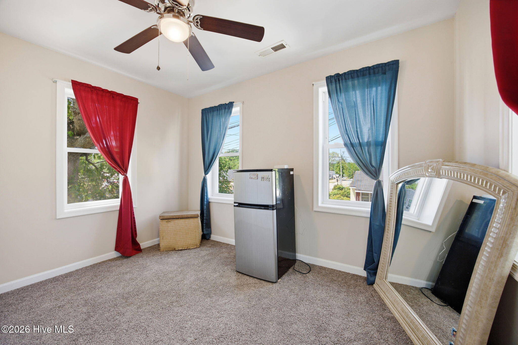 306 Bank Street Elizabeth City, NC 27909 - Photo 28 of 39 21-web-or-mls-img_0047