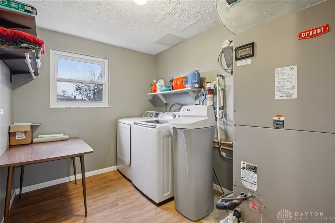 250 Chamberlain Road Franklin, OH 45005 - Photo 31 of 36 Laundry Room