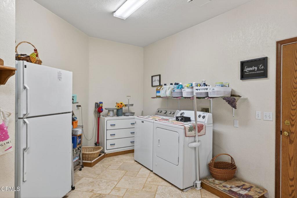 1125 Spring Street Oak View, CA 93022 - Photo 46 of 73