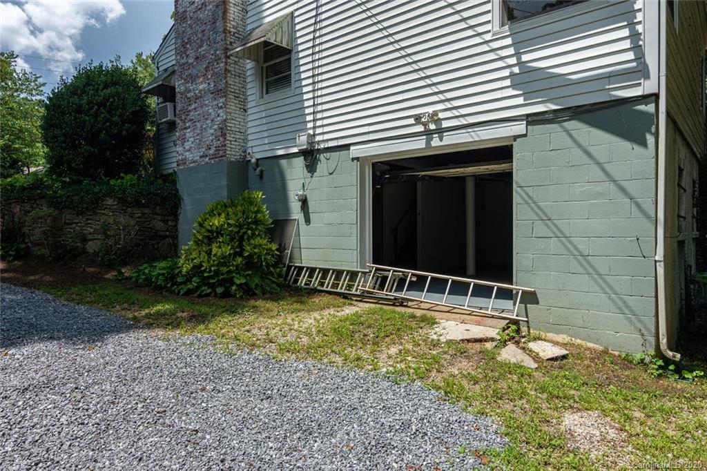 122 Beverly Road Asheville, NC 28805 - Photo 19 of 24 Gallery Image 19