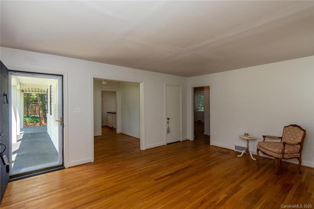 122 Beverly Road Asheville, NC 28805 - Photo 7 of 24 Gallery Image 7
