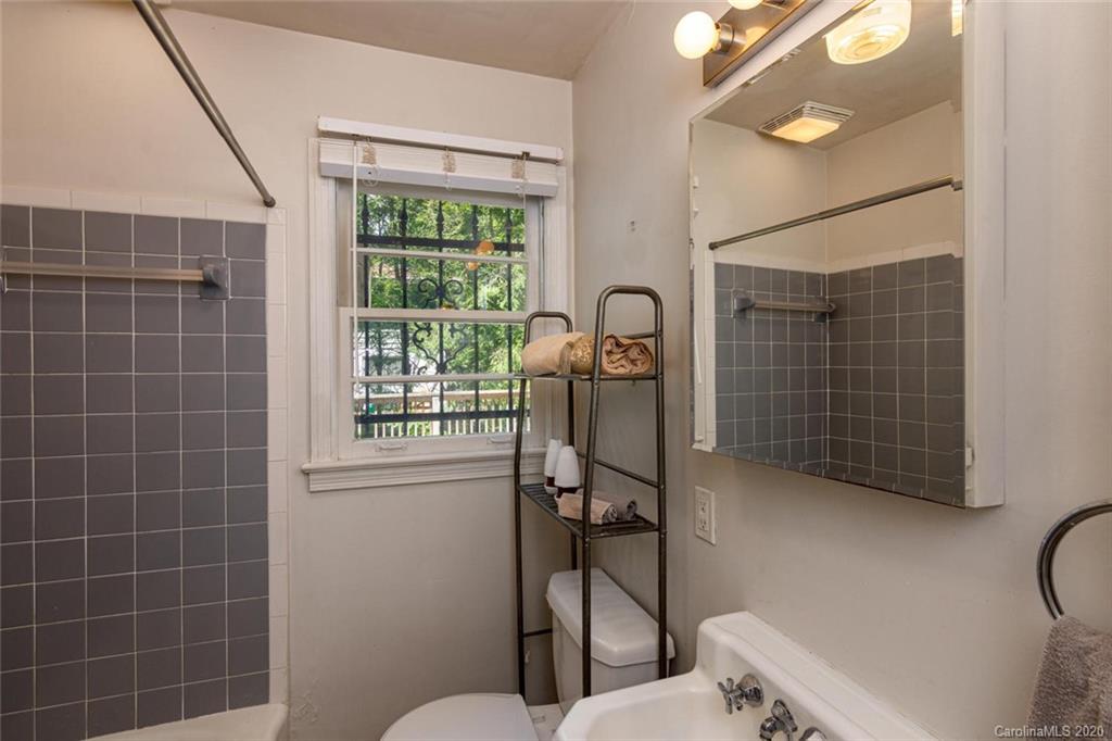 122 Beverly Road Asheville, NC 28805 - Photo 9 of 24 Gallery Image 9