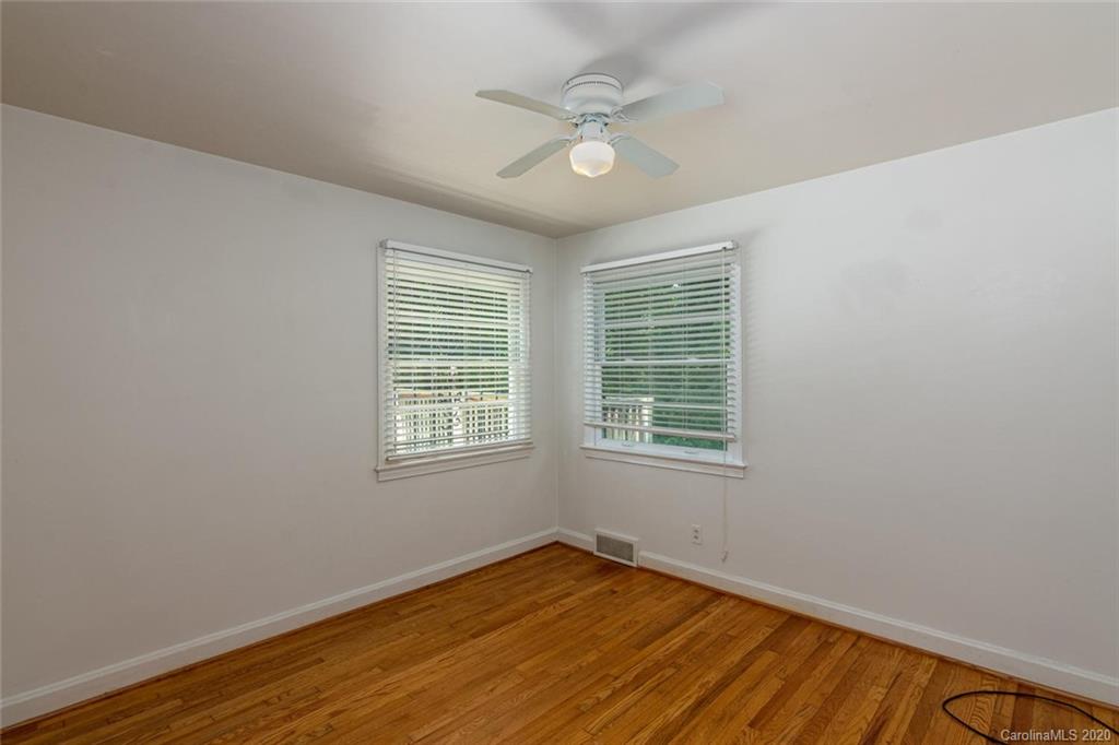 122 Beverly Road Asheville, NC 28805 - Photo 10 of 24 Gallery Image 10