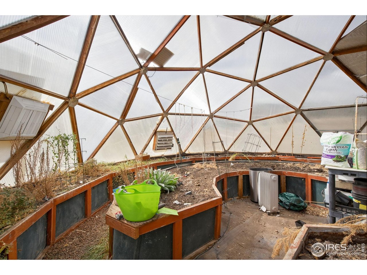 2848 Slater Creek Road Guffey, CO 80820 - Photo 26 of 50 GREENHOUSE