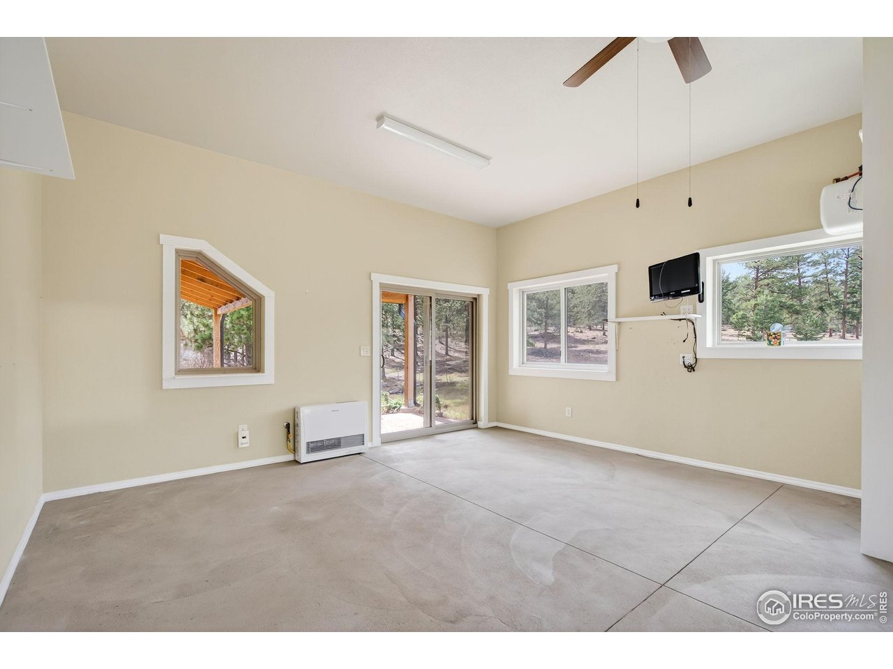 2848 Slater Creek Road Guffey, CO 80820 - Photo 32 of 50 RECREATION ROOM