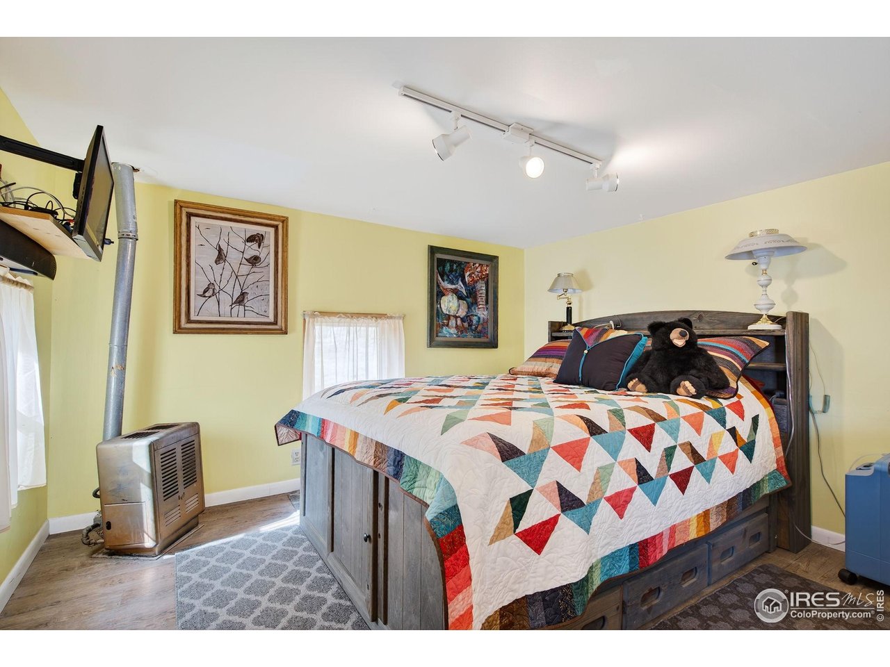 2848 Slater Creek Road Guffey, CO 80820 - Photo 38 of 50 BUNK HOUSE ROOM