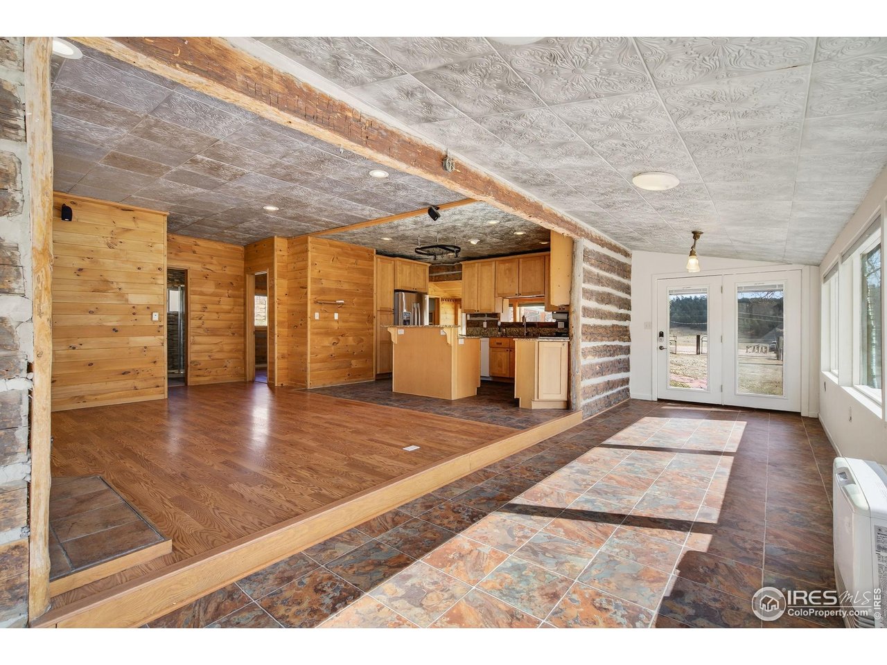 2848 Slater Creek Road Guffey, CO 80820 - Photo 9 of 50 FOYER/ MUD ROOM