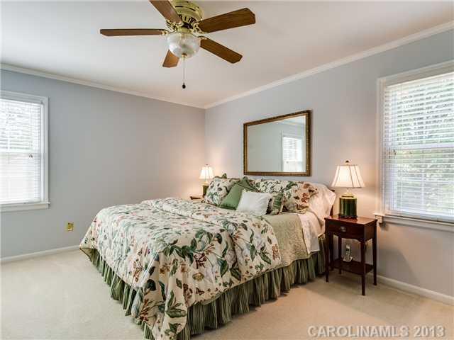 6304 Sharon Acres Road Charlotte, NC 28210 - Photo 11 of 16 Gallery Image 11