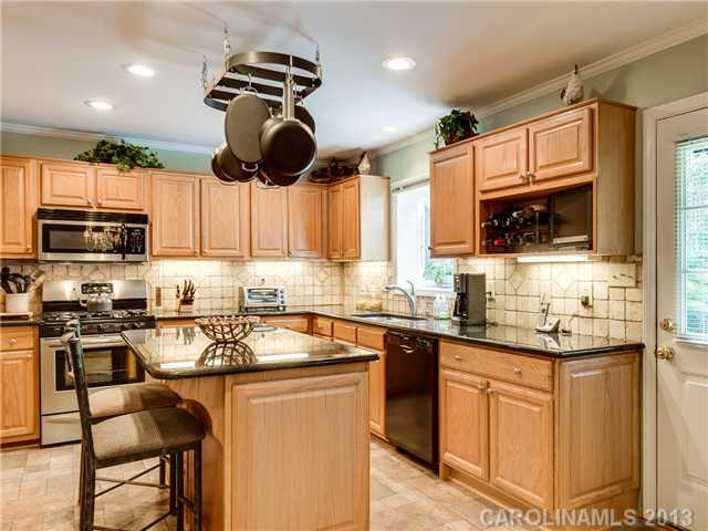 6304 Sharon Acres Road Charlotte, NC 28210 - Photo 6 of 16 Gallery Image 6