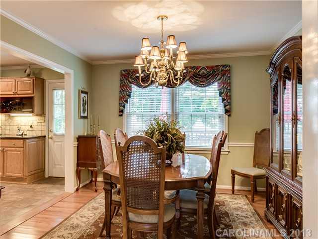 6304 Sharon Acres Road Charlotte, NC 28210 - Photo 7 of 16 Gallery Image 7