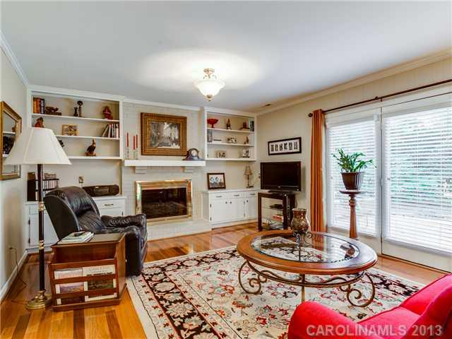 6304 Sharon Acres Road Charlotte, NC 28210 - Photo 8 of 16 Gallery Image 8