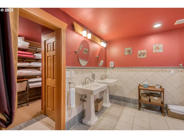 $1,600,000 | 49220 Wilson River Highway, Tillamook, OR 97141