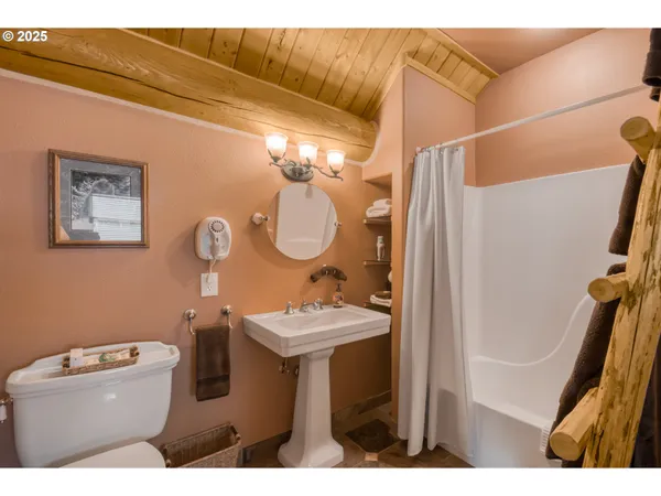 $1,495,000 | 49220 Wilson River Highway, Tillamook, OR 97141