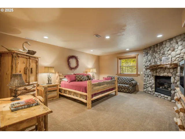 $1,600,000 | 49220 Wilson River Highway, Tillamook, OR 97141