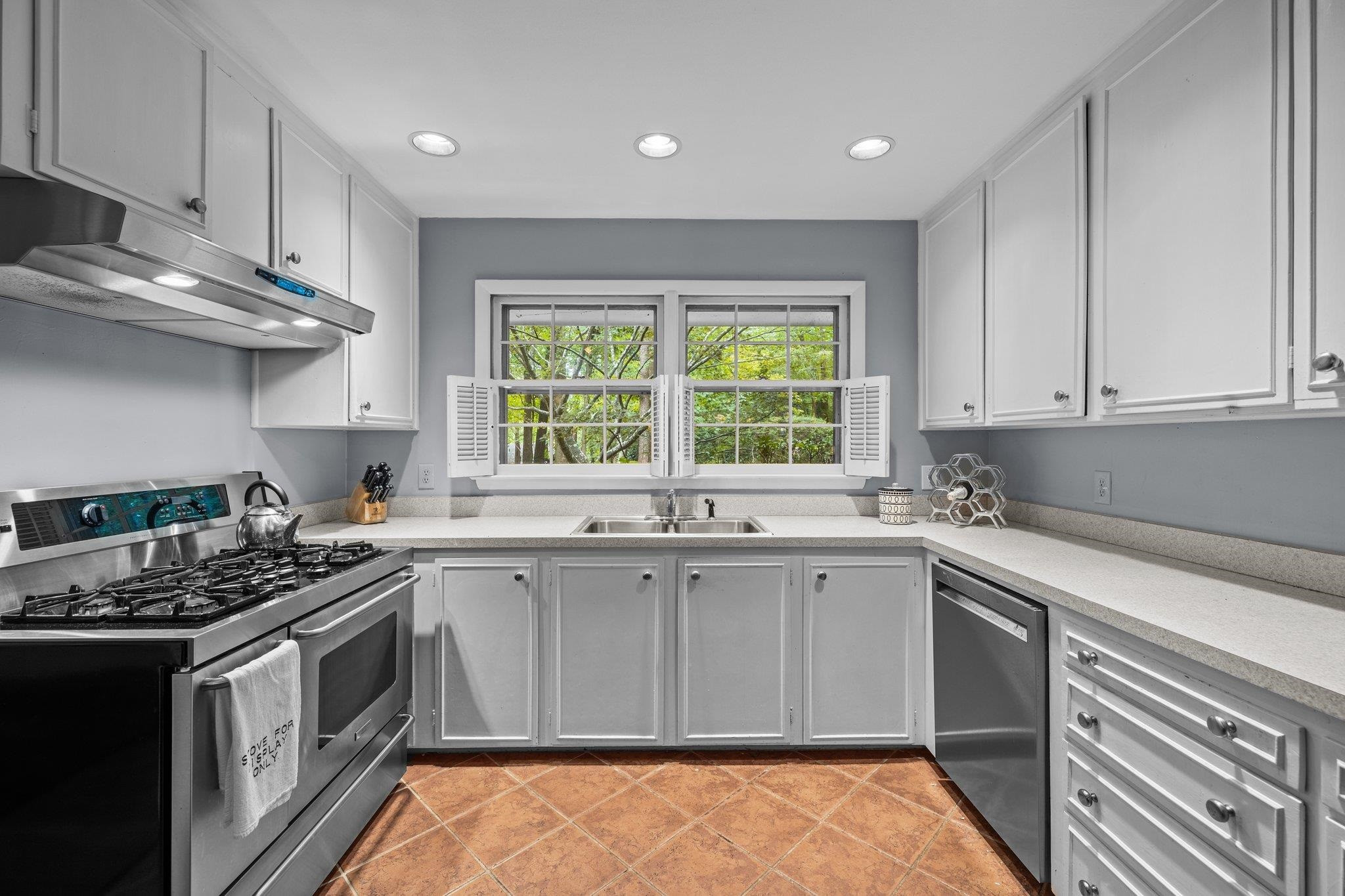 38 Mt Bolus Road Chapel Hill, NC 27514 - Photo 4 of 30 Photo 4