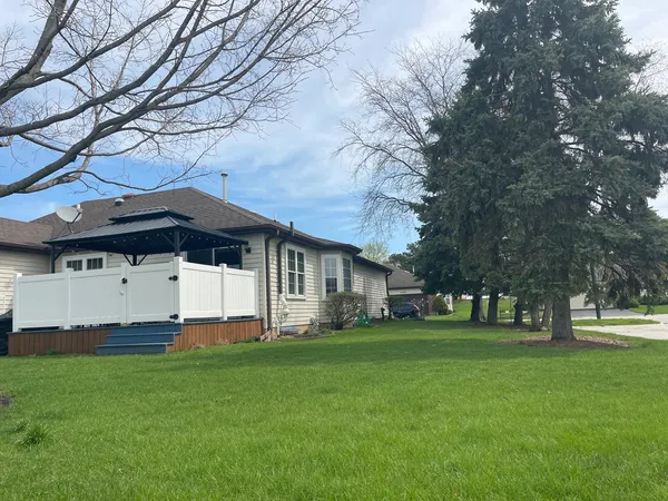 $350,000 | 20838 West Peppertree Court, Plainfield, IL 60544