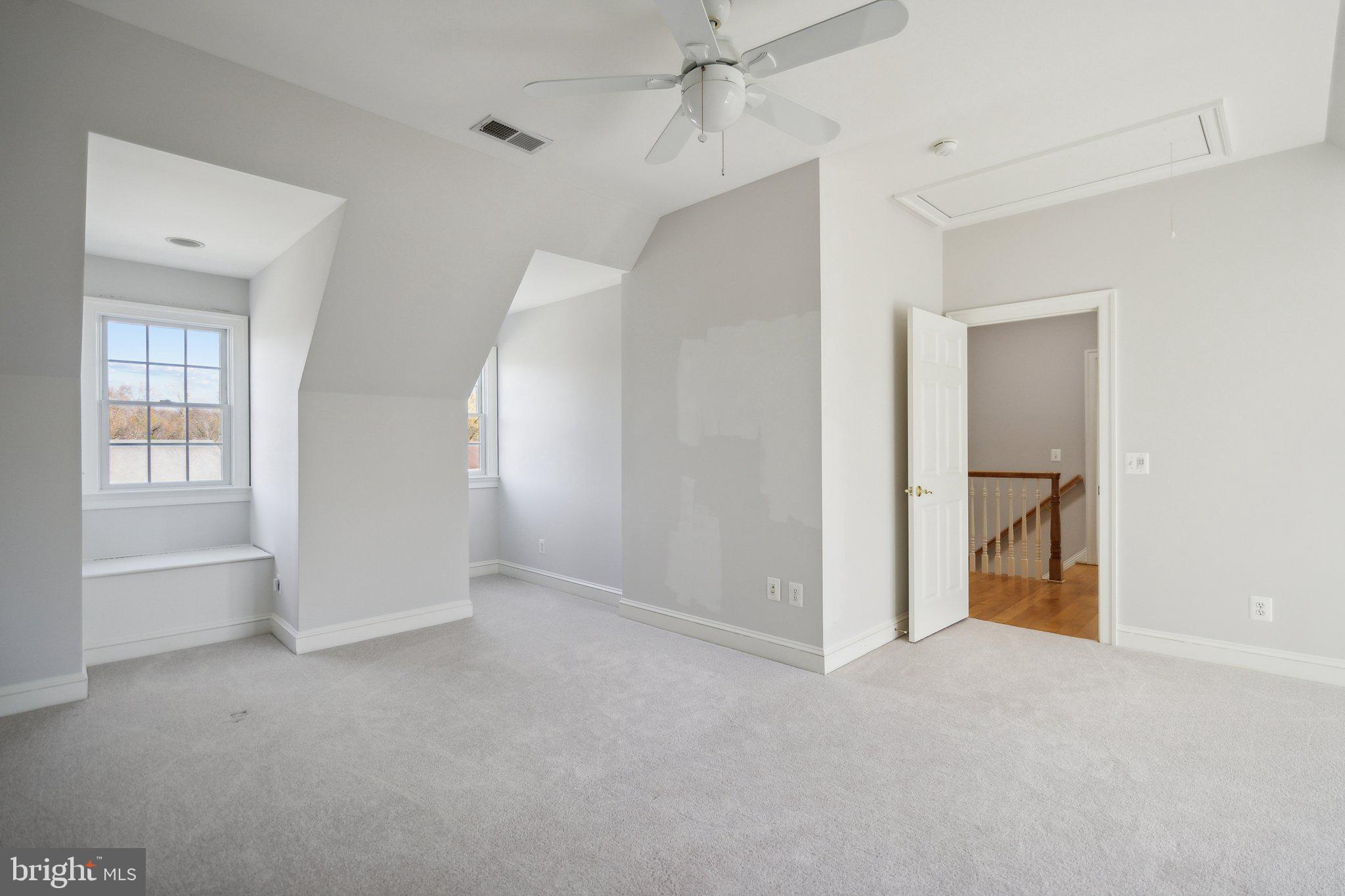 8802 Northern Spruce Lane Alexandria, VA 22309 - Photo 31 of 41 a view of an empty room with a window