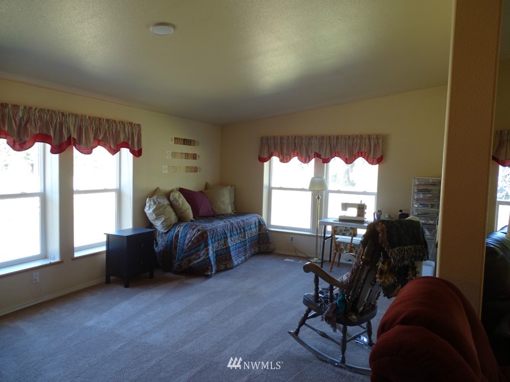10523 Westside Road Cle Elum, WA 98922 - Photo 4 of 25 Gallery Image 4