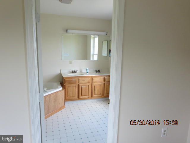 32 Bridle Path Way Rising Sun, MD 21911 - Photo 17 of 24 Bath (Master)