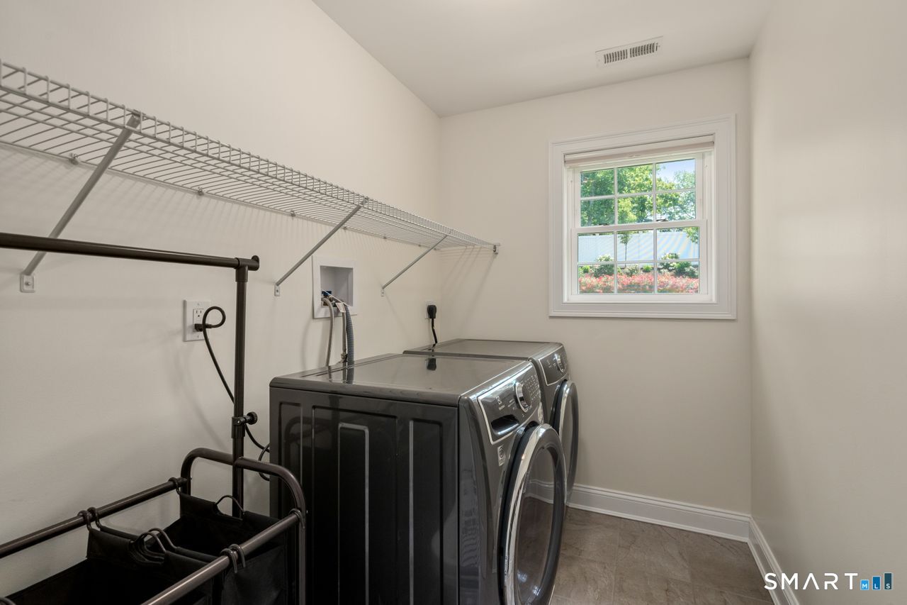 12 Stratford Road West Hartford, CT 06117 - Photo 28 of 40